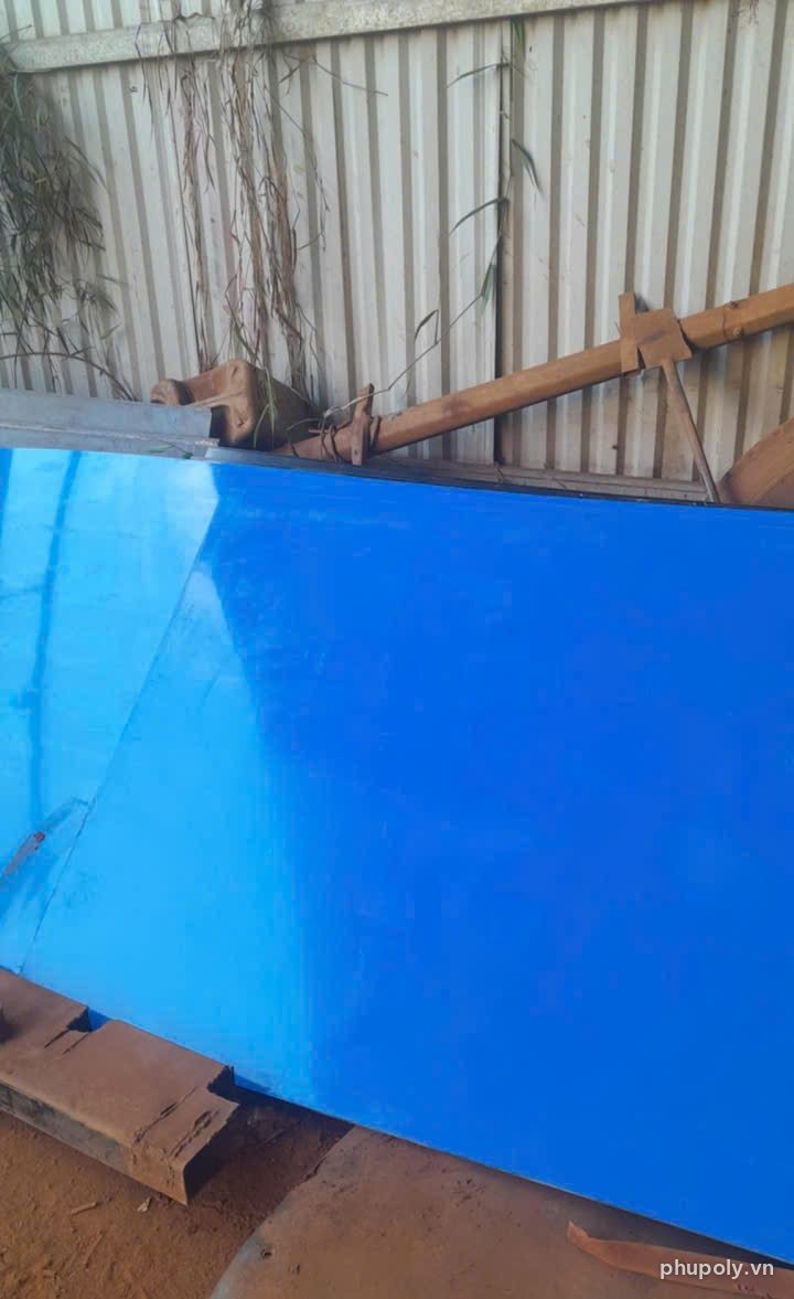 Tấm HDPE màu xanh dương của một đơn hàng màu đã giao